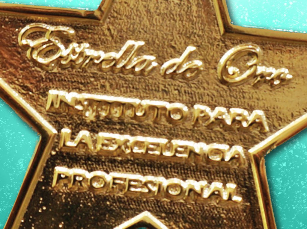 Parnaso recibe la Estrella de Oro a la Excelencia Profesional - Parnaso